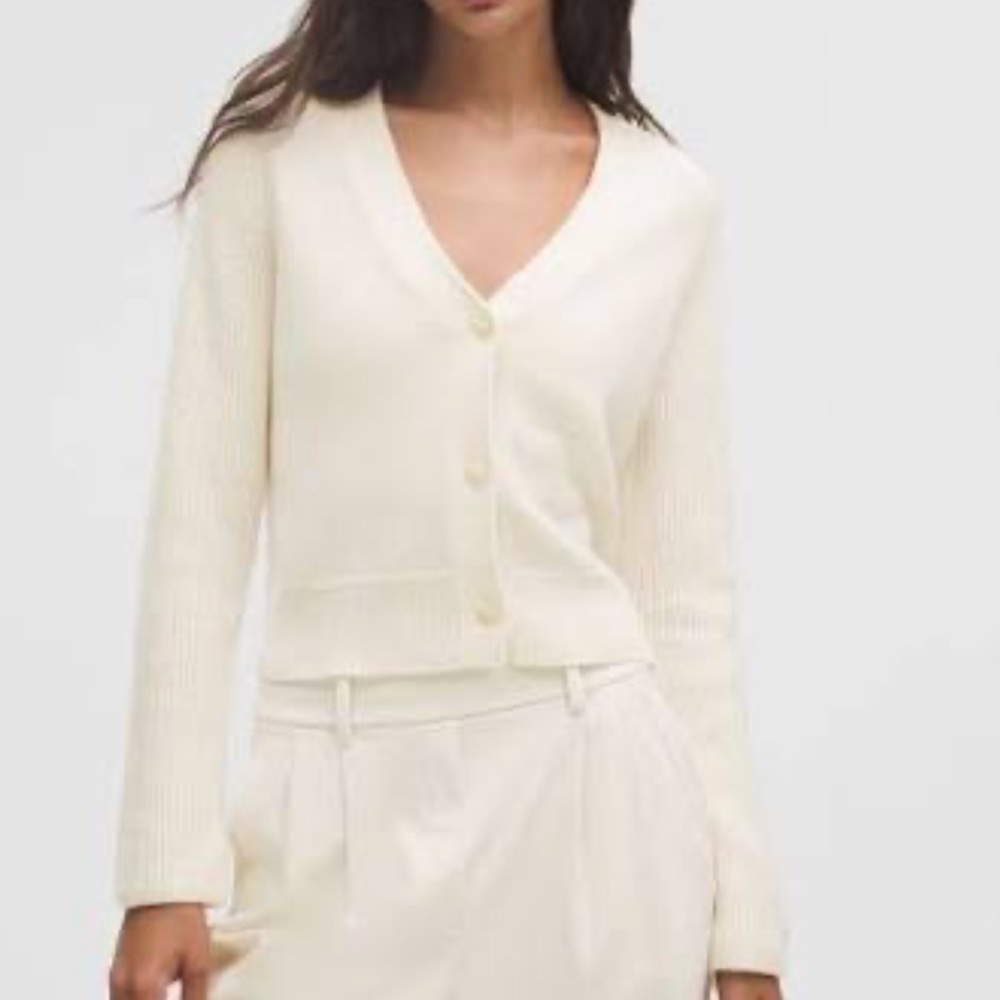 Lululemon Cashmere Slim-Fit Cardigan in Light Ivory